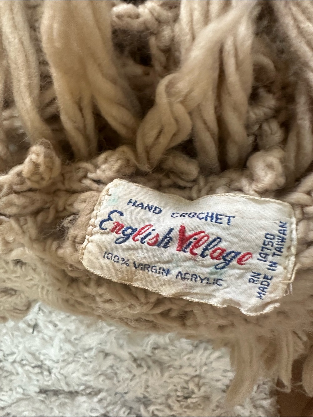 Boho Fringe Crochet shawl  Wrap - Cream vintage English Village - Picture 3 of 3